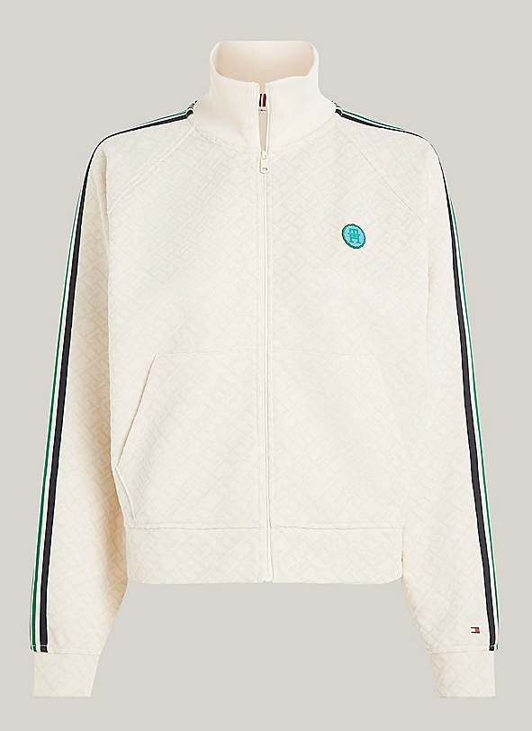 KNITWEAR
